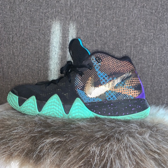kyrie 4 mamba gs